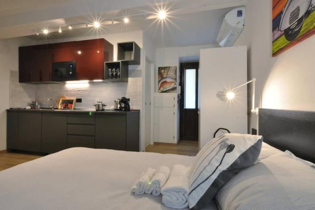 Special 10 - Comfort And Style In The Heart Of Historic Turin Center Bagian luar foto